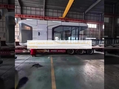 منزل كبسولة الفضاء 11.5 متر مع ألواح شمسية وإضاءة LED