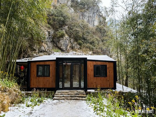 شراء 20ft Foldable Container House with Hot Dip Galvanized Frame Thermal Break Aluminum Windows and Dry Wet Separated Bathroom online manufacture